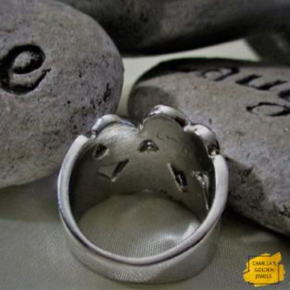 Silver Toned Heart Ring - Picture 3 of 5
